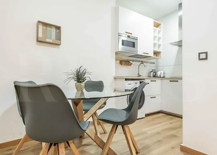 Relaxing With Parking - Center By Rems *